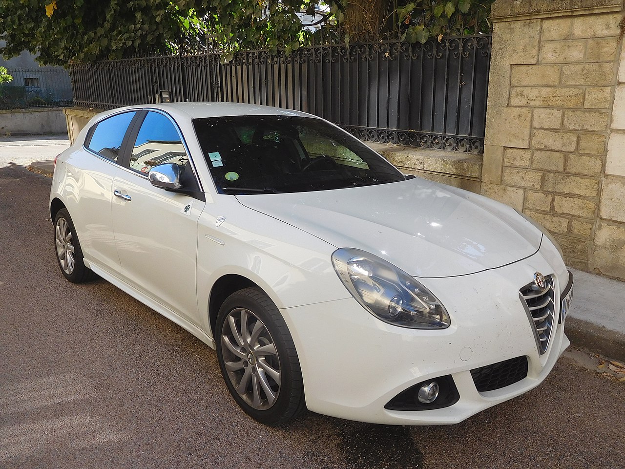 File:Alfa-Romeo Giulietta.jpg - Wikipedia