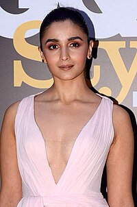 Alia Bhatt: Vida e carreira, Outros trabalhos, Na mídia