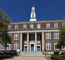 The entrance to Alice Deal Middle School, part of the District of Columbia Public Schools system. Alice Deal Middle School entrance 2021-10-02 12-50-31 1.jpg