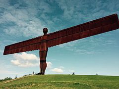 240px-Angel_of_The_North.jpg