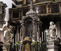 Altar : Annunciation by Enrico Merengo.