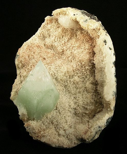 File:Apophyllite-(KF)-Epistilbite-Quartz-251141.jpg