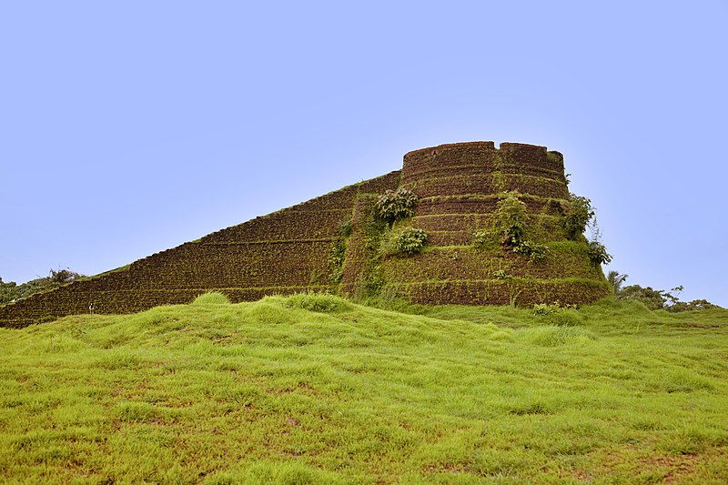 File:Arikady fort.jpg