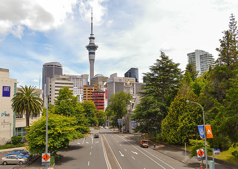 File:Auckland CBD - 23158240840.jpg