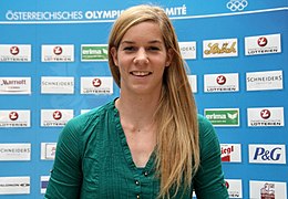 Echipa olimpică austriacă 2012 la Beate Schrott 01.jpg