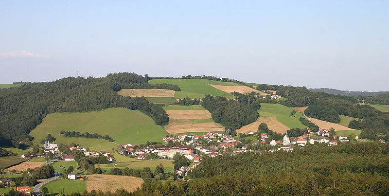 File:Bad Schönau Gesamtansicht von Westen.jpg
