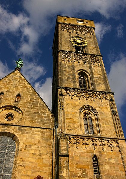 File:Bamberg-OberePfarre-Turm.jpg