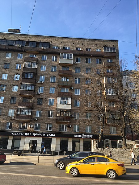 File:Bolshaya Semyonovskaya Street, Moscow - 4897.jpg