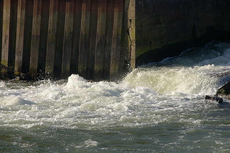 File:Bristol MMB «73 Netham Weir.jpg