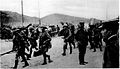 Britische Truppen bei der Ankunft vor Tsingtau