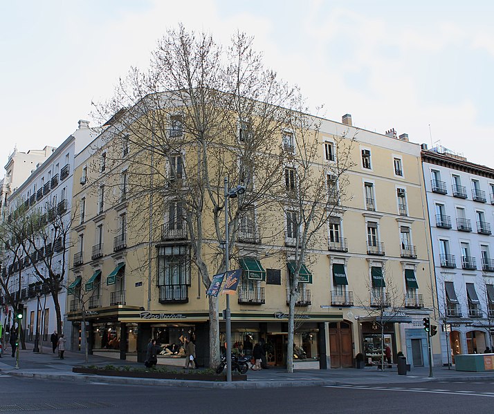 File:Calle de Serrano nº 72 (Madrid) 01.jpg