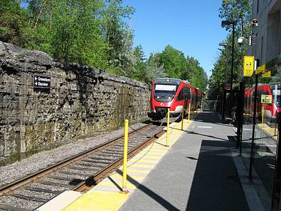 Comment aller à Carling Stn en transport en commun - A propos de cet endroit