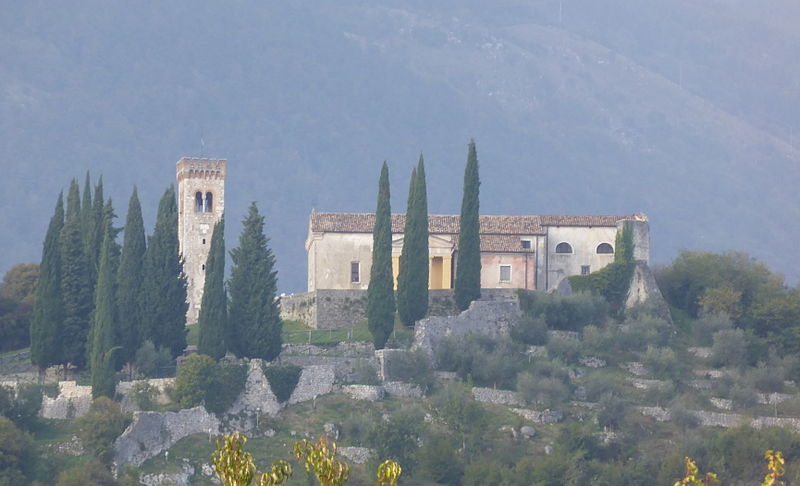 ファイル:Castello Caneva 01.JPG