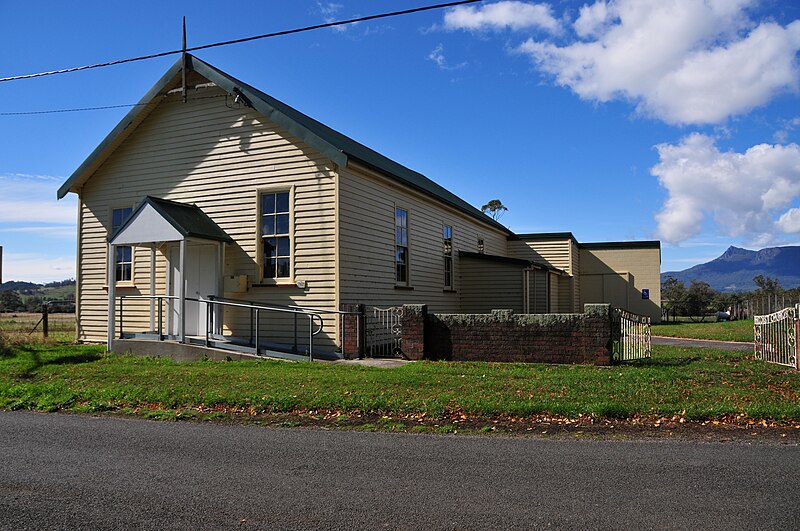 File:Caveside Methodist church, Tasmania.JPG