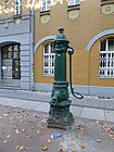 Charlottenburg Danckelmannstraße water pump 105.jpg