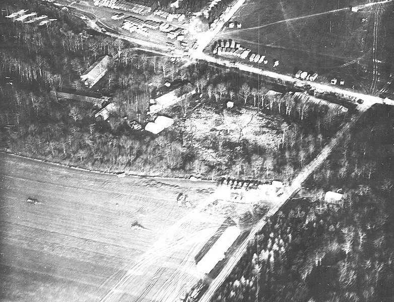 File:Colombey-les-Belles Aerodrome -Oblique Aireal 9.jpg