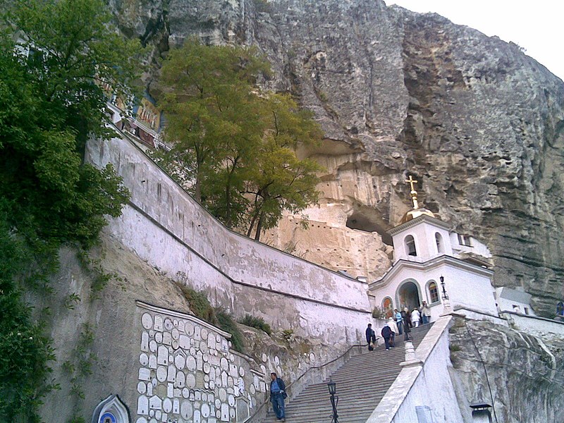 File:Crimea, uspensky monastery1.jpg