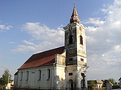 Kostel svatého Petra a Pavla v Marijancích