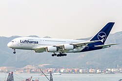 エアバスA380-800（新塗装）