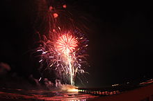 Deerfield Beach fireworks on July 4, 2013 Deerfield beach fireworks show 2013 photo D Ramey Logan.JPG