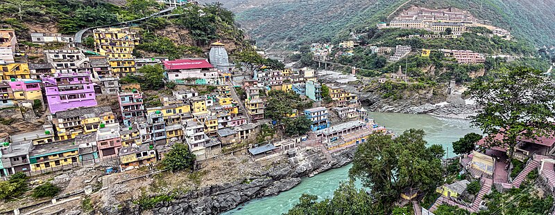 File:Devprayag India.jpg