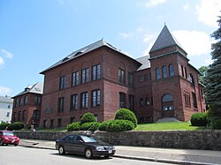 Elizabeth Street School, Worcester MA.jpg