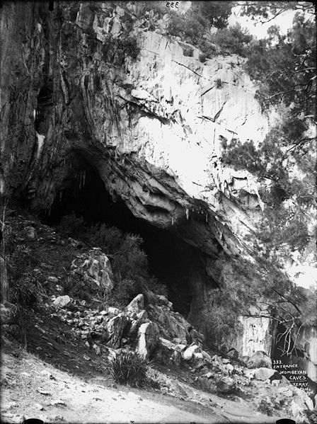 File:Entrance, Wombeyan Caves.jpg