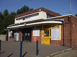 Station Falconwood