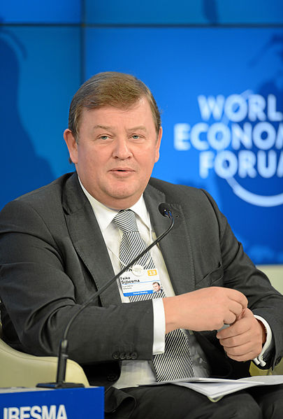 File:Feike Sijbesma World Economic Forum 2013.jpg