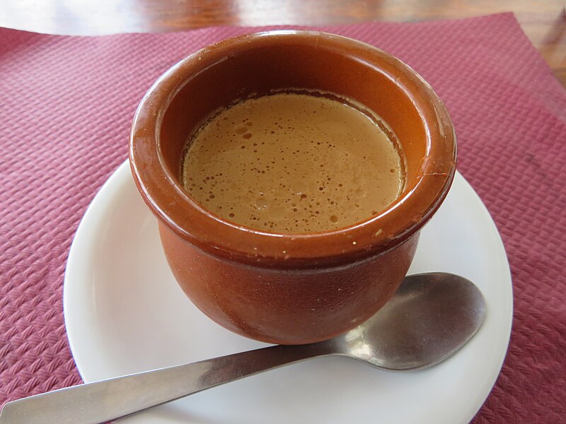 File:Flan de carajillo cremat (Castellón).jpg