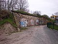 Teil der Bastion III, Flankenkasematte aus Erdwall, Sandsteinverkleidung und drei bzw. vier Tonnengewölben (Kasematten), ehemalige Landes-Haupt-Festung, Hauptwerk