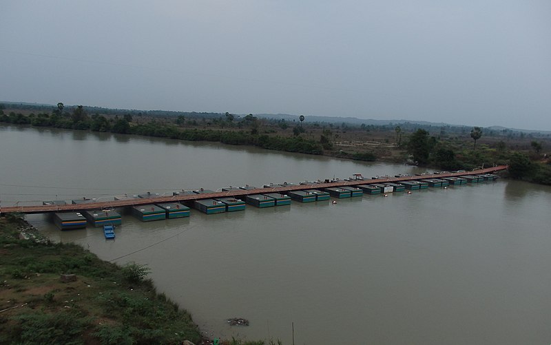 File:Floating Bridge - panoramio.jpg