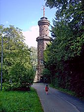 Der Friedrichsturm auf dem Kienberg bietet einen guten Blick auf die Stadt