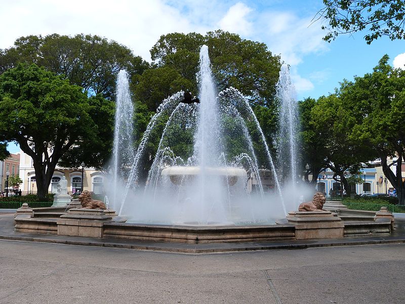 File:Fuente de los Leones - Ponce Puerto Rico.jpg