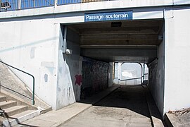 Le passage souterrain.