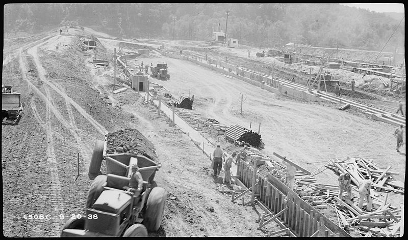 File:General view of switchyard at dam - NARA - 280706.jpg