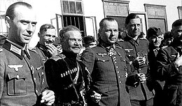 Generalii Shkuro și von Pannwitz.jpg