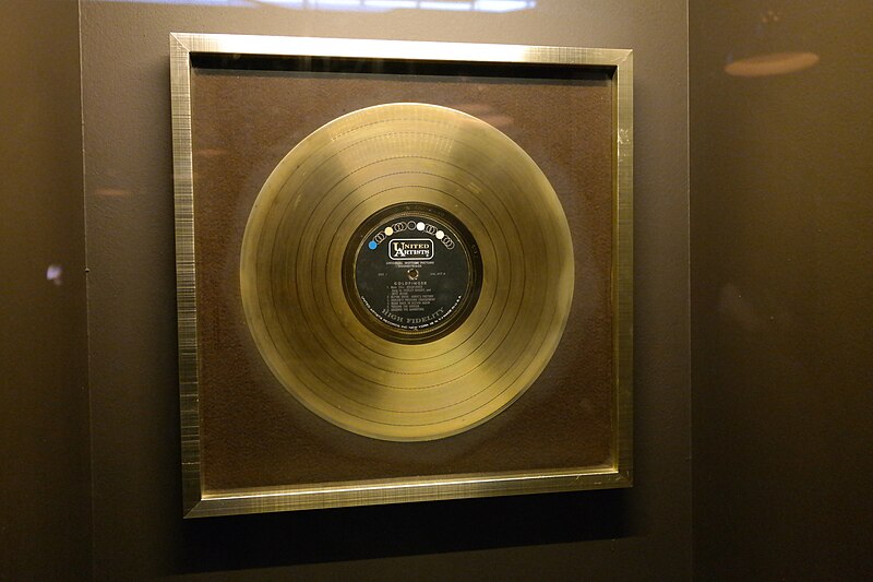 File:Golden disc Shirley Bassey.JPG