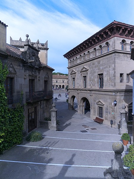 File:Gradas de Santiago. El Pueblo Español.jpg