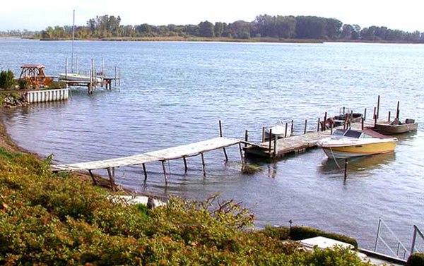 A section of Grosse Ile waterfront