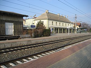 Gumpoldskirchen railway station