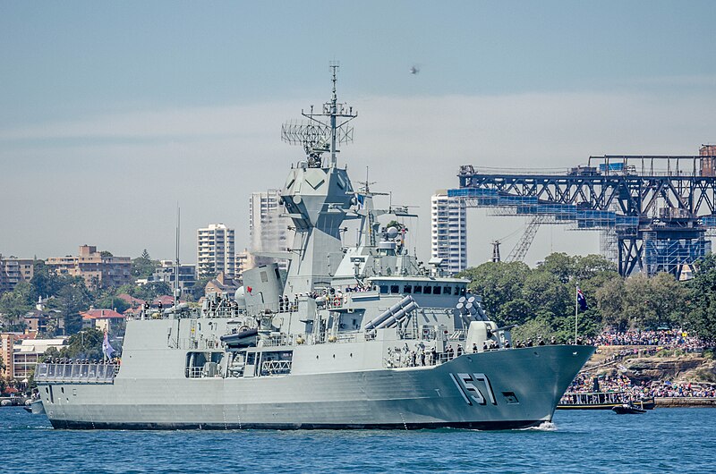 File:HMAS Perth (FFH 157) near Garden Island Naval Base.jpg