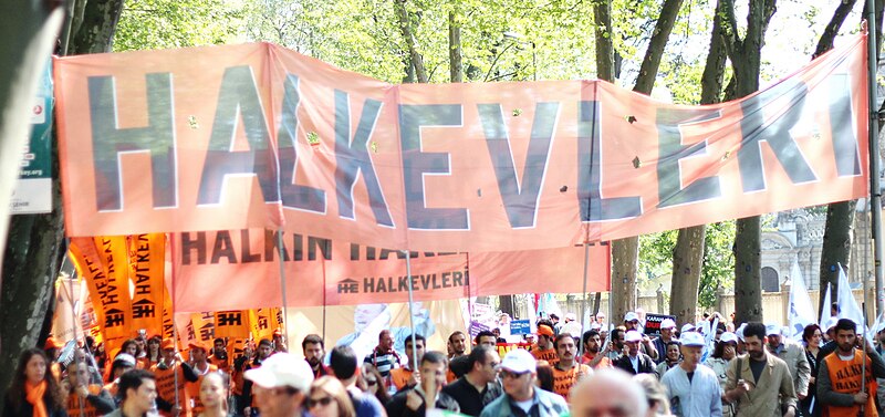 File:Halkevleri in may day 2012.jpg