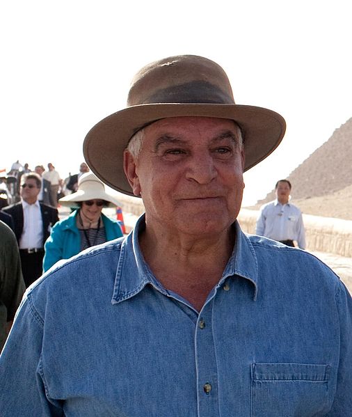 File:Hawass.jpg