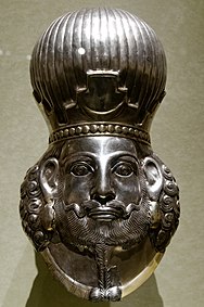 Bust of Shapur II, ca. 4th century Head of king Met 65.126.jpg