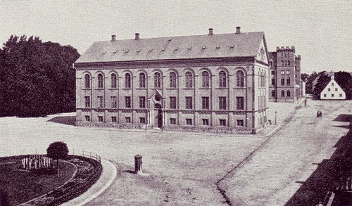 View of the Historical Museum building in the 19th century.
