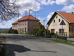 Horní Kruty, elementary school.jpg
