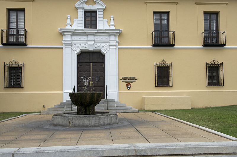 File:Hot Springs National Park Administration Building.jpg