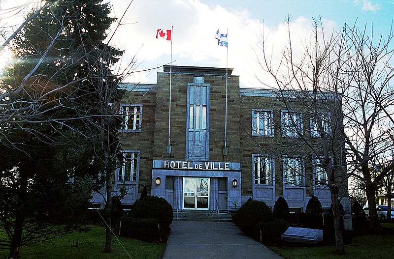 File:Hotel de ville - Victoriaville.JPG