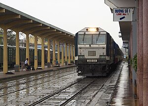 Hue Railway Station (12173532004).jpg